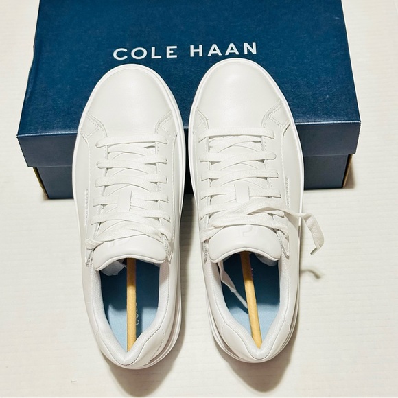 Cole Haan Grand Crosscourt Daily Sneaker Size 6 NEW - Picture 2 of 16